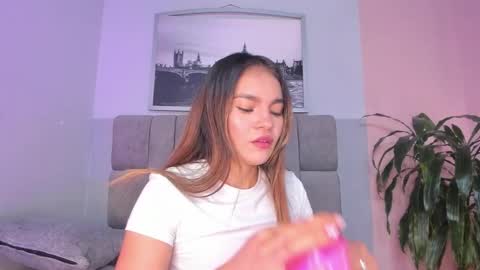 Selene online show from 11/06/25, 08:21