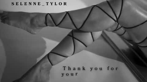 Snapshot of selene_tylor_ chatting on 07/15/26, 07:30 Selene online show from 07/15/26, 07:30