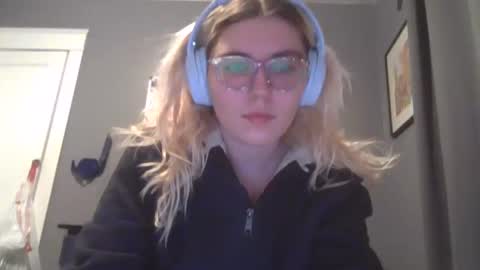 Selene online show from 01/20/25, 03:15