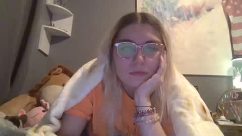 Selene online show from 01/20/25, 09:24