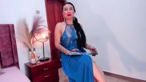 Snapshot of selenelujan chatting on 02/26/25, 11:41 Selene Lujan online show from 02/26/25, 11:41