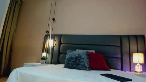 Snapshot of selenelujan chatting on 10/01/25, 11:49 Selene Lujan online show from 10/01/25, 11:49