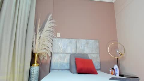 Snapshot of selenelujan chatting on 12/03/25, 11:52 Selene Lujan online show from 12/03/25, 11:52