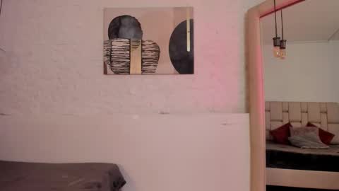 Snapshot of selenem_ chatting on 09/29/25, 11:48 Selene online show from 09/29/25, 11:48