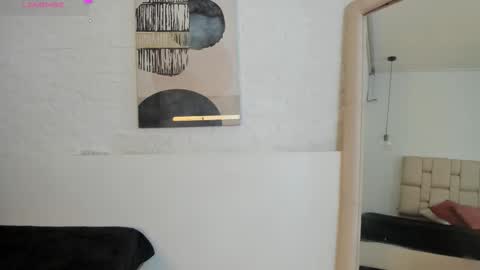 Snapshot of selenem_ chatting on 10/26/25, 11:49 Selene online show from 10/26/25, 11:49