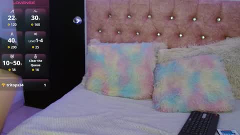 Selene online show from 12/20/25, 07:10