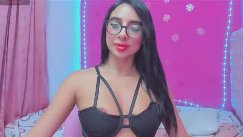 Snapshot of selenevosse_ chatting on 03/18/26, 03:20 Selenevosse online show from 03/18/26, 03:20