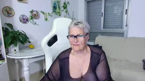 Selenna online show from 05/16/26, 05:23