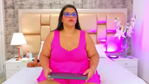 Selenna Cooper online show from 11/27/25, 11:34