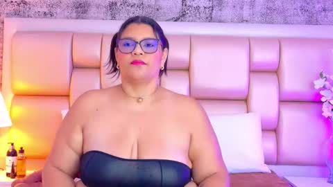 Selenna Cooper online show from 03/12/26, 11:49