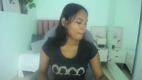 Snapshot of selenne_carter chatting on 02/17/26, 12:34 selenne carter online show from 02/17/26, 12:34