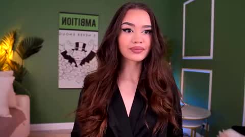 Snapshot of selennevoss chatting on 07/04/26, 08:31 Selenne online show from 07/04/26, 08:31
