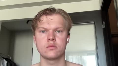 self_facial_lover online show from 04/04/26, 11:40