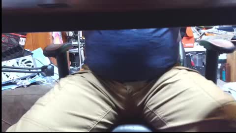 Snapshot of selfpound chatting on 10/17/25, 04:20 selfpound online show from 10/17/25, 04:20