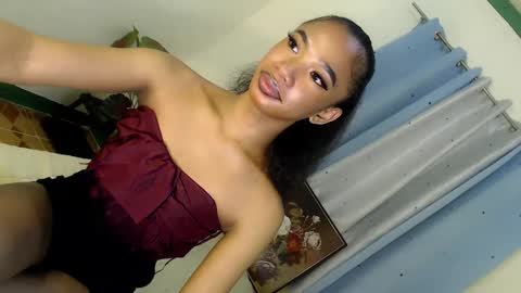 Snapshot of selfsuckercum69 chatting on 01/08/25, 03:07 Jessy online show from 01/08/25, 03:07