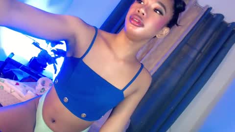 Snapshot of selfsuckercum69 chatting on 02/14/25, 01:13 Jessy online show from 02/14/25, 01:13