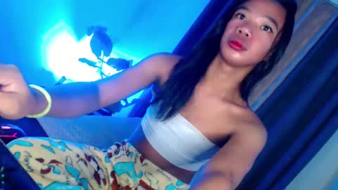Snapshot of selfsuckercum69 chatting on 02/15/25, 01:42 Jessy online show from 02/15/25, 01:42