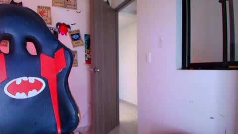 Snapshot of selina_kyl3 chatting on 05/15/26, 11:50 Selinna Kyle online show from 05/15/26, 11:50