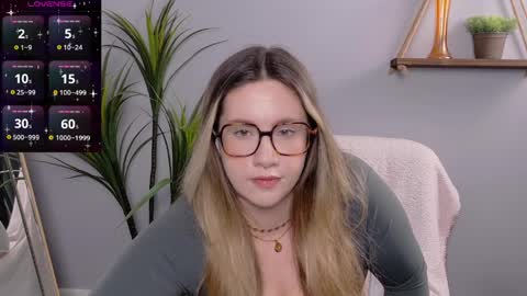 Snapshot of selina_thick chatting on 04/03/26, 03:04 Selina Mae online show from 04/03/26, 03:04