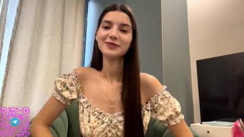 Sofia online show from 10/22/25, 08:03