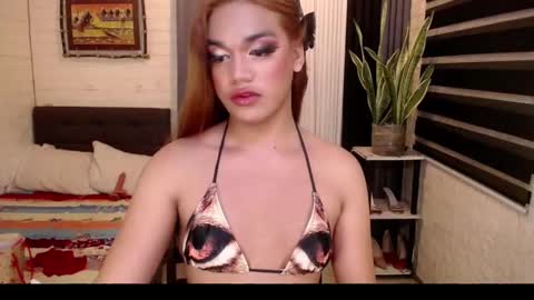 Snapshot of selinatshugecock chatting on 01/21/25, 10:30 Selina online show from 01/21/25, 10:30