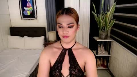Snapshot of selinatshugecock chatting on 03/01/25, 04:00 Selina online show from 03/01/25, 04:00