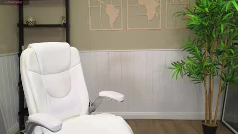 Seline online show from 02/19/25, 05:27