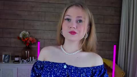 Snapshot of selinswarovski chatting on 02/10/25, 04:36 SelinSwarovski online show from 02/10/25, 04:36