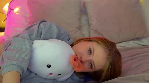 Snapshot of selinswarovski chatting on 03/04/25, 12:07 SelinSwarovski online show from 03/04/25, 12:07