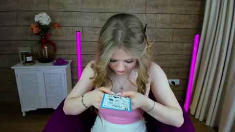 Snapshot of selinswarovski chatting on 03/11/25, 02:43 SelinSwarovski online show from 03/11/25, 02:43