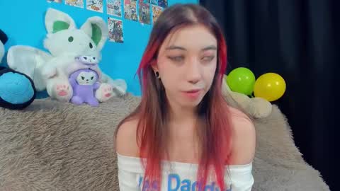 Snapshot of sell0n chatting on 12/19/25, 02:29 Mindy online show from 12/19/25, 02:29