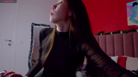 Snapshot of sellashine chatting on 12/17/24, 01:50 Nicole online show from 12/17/24, 01:50