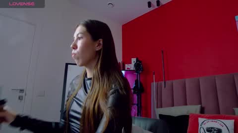 Snapshot of sellashine chatting on 09/15/25, 01:38 Nicole online show from 09/15/25, 01:38