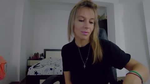 sellena_angel online show from 10/15/25, 11:54