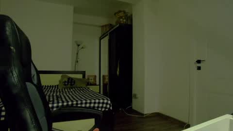 Snapshot of sellena_angel chatting on 04/24/26, 09:17 sellena_angel online show from 04/24/26, 09:17