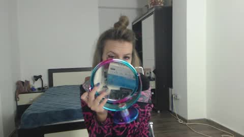 sellena_angels online show from 02/14/25, 09:13