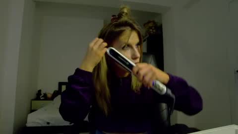 Snapshot of sellena_angels chatting on 04/14/26, 01:50 sellena_angels online show from 04/14/26, 01:50