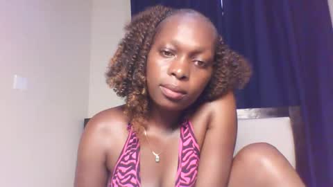 Snapshot of sellinprencess2 chatting on 03/19/26, 07:34 verah online show from 03/19/26, 07:34