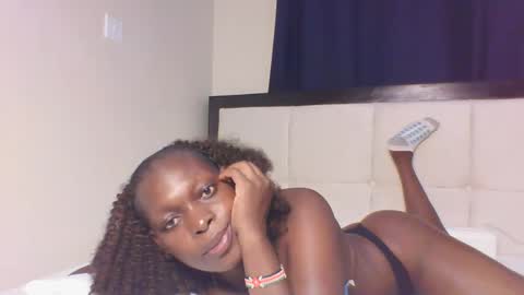 Snapshot of sellinprencess2 chatting on 04/07/26, 03:56 verah online show from 04/07/26, 03:56