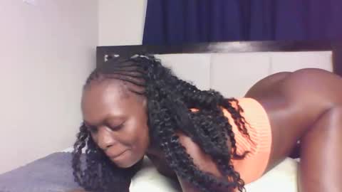 Snapshot of sellinprencess2 chatting on 04/23/26, 06:25 verah online show from 04/23/26, 06:25