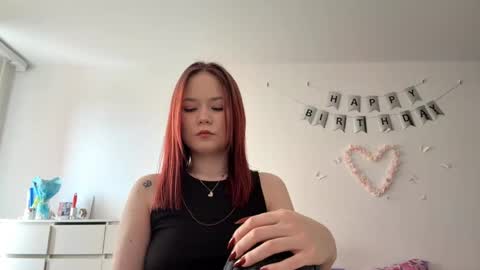 Lily online show from 04/24/26, 09:12
