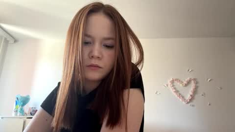 Lily online show from 05/11/26, 07:14