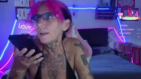Snapshot of selvaggia_del_caribe chatting on 06/27/26, 05:40 Selvaggia Del Caribe online show from 06/27/26, 05:40