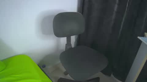 Snapshot of sem_alas chatting on 01/15/25, 02:06 sem_alas online show from 01/15/25, 02:06