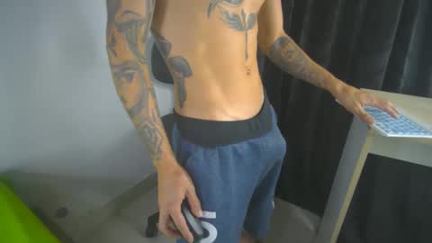 Snapshot of sem_alas chatting on 02/24/25, 11:41 sem_alas online show from 02/24/25, 11:41