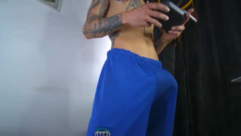 Snapshot of sem_alas chatting on 09/21/25, 08:54 sem_alas online show from 09/21/25, 08:54