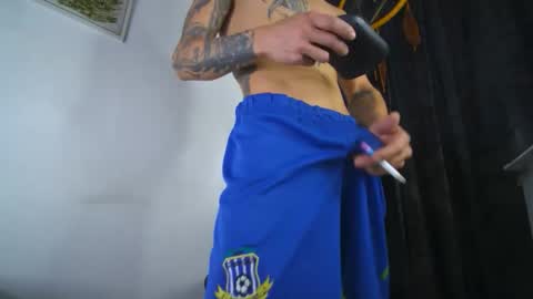 Snapshot of sem_alas chatting on 10/26/25, 08:15 sem_alas online show from 10/26/25, 08:15