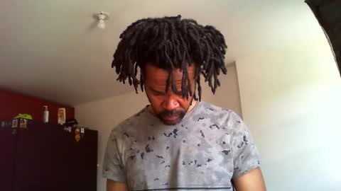 Snapshot of semental24cm chatting on 11/12/25, 04:18 semental24cm online show from 11/12/25, 04:18