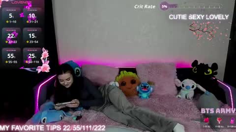 Snapshot of semurmur chatting on 05/13/26, 04:04 S E M U R online show from 05/13/26, 04:04