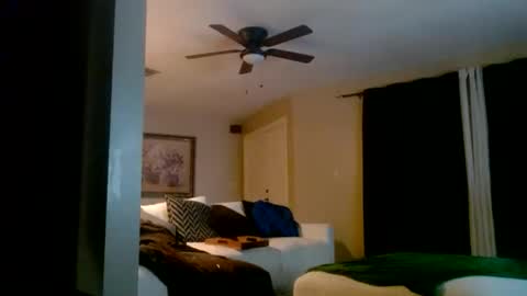 Snapshot of senecathestoic25 chatting on 01/16/26, 05:55 senecathestoic25 online show from 01/16/26, 05:55